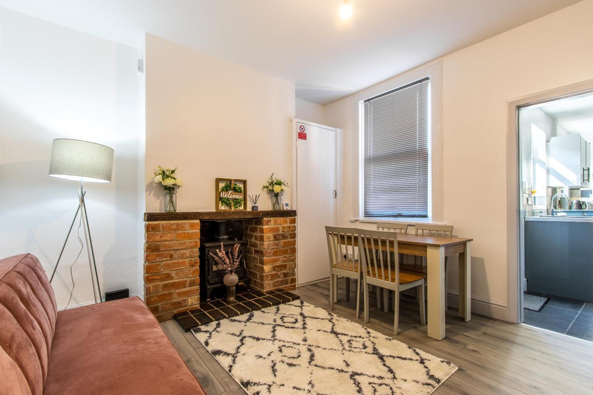 Warburton House, Newark - Walking Distance From North Gate Train Station & Market Place Villa Kültér fotó